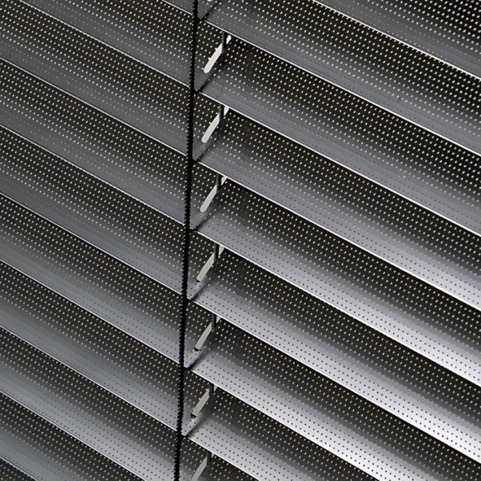 Veneciana AluMadera Perforadas | Durabilidad | VenetiansBlinds.com