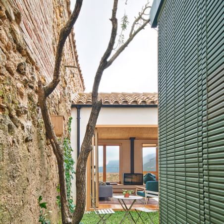 Persianas Alicantinas de Madera a Medida | Exterior | VenetiansBlinds