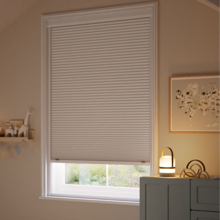Cortina Plisada Opaca a Medida Sin Taladrar | VenetiansBlinds.com